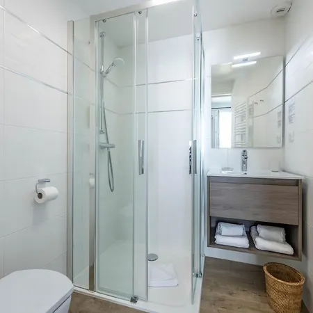 Le Clos Fleuri ホテル 3*