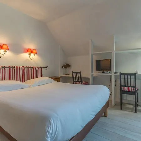 Le Clos Fleuri 3*