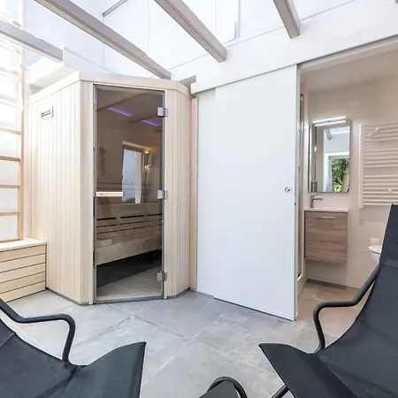 Le Clos Fleuri 3*